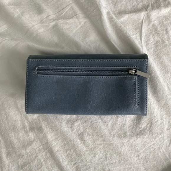 Matt & Nat Wallet - Picture 3 of 7